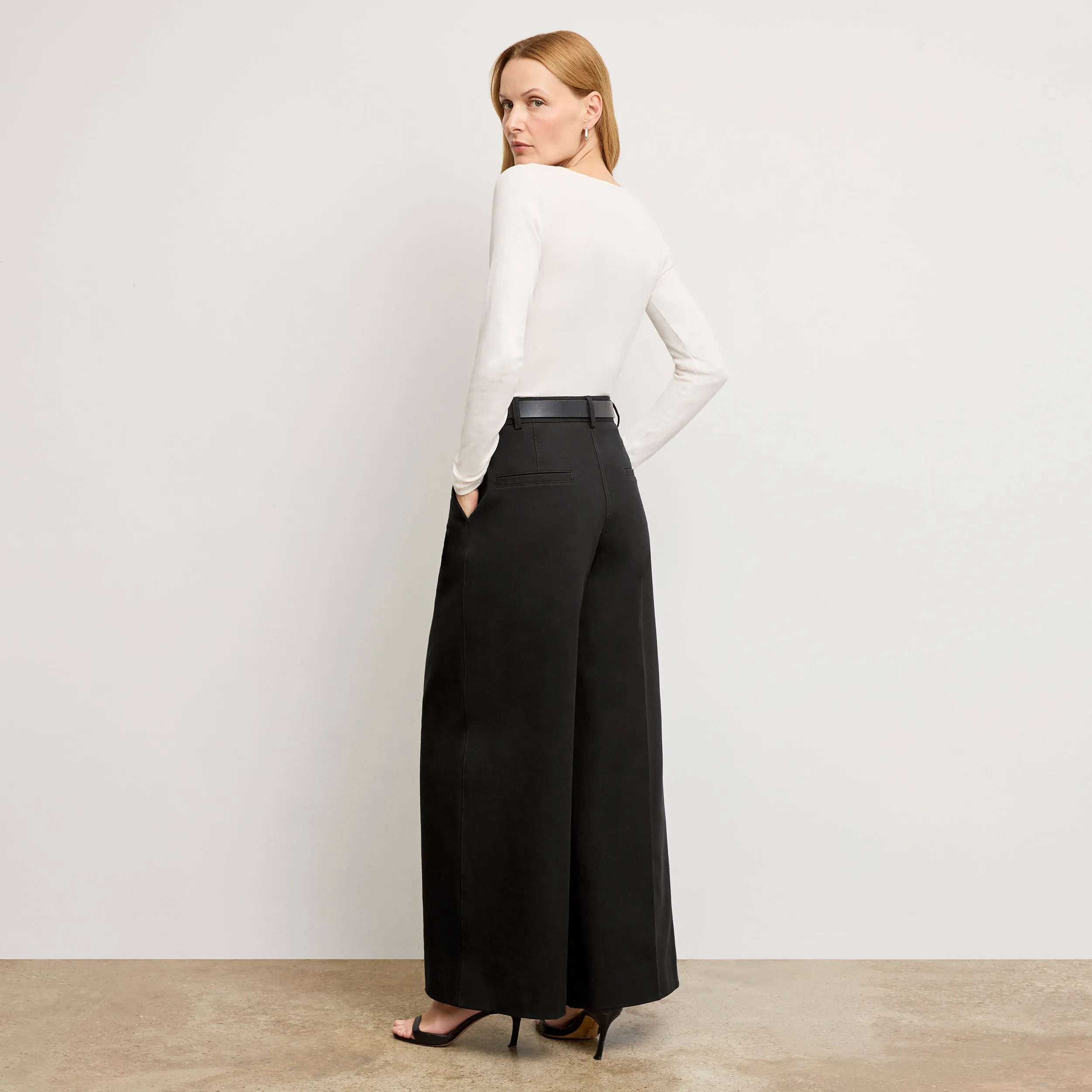Harrison Wide Pleated Jean - Better Than Denim :: Black
